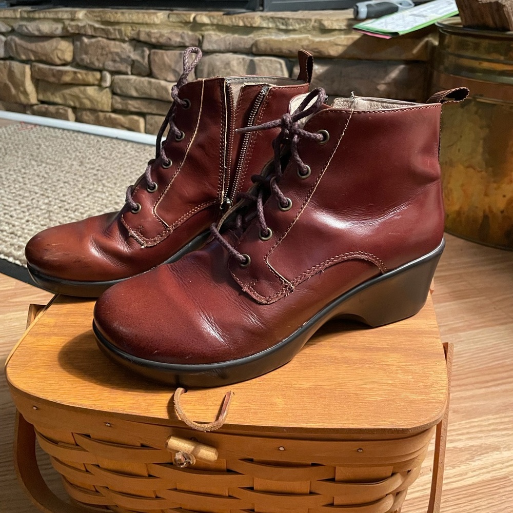 Alegria leather boots lace zipper brown w heel ELI-660
